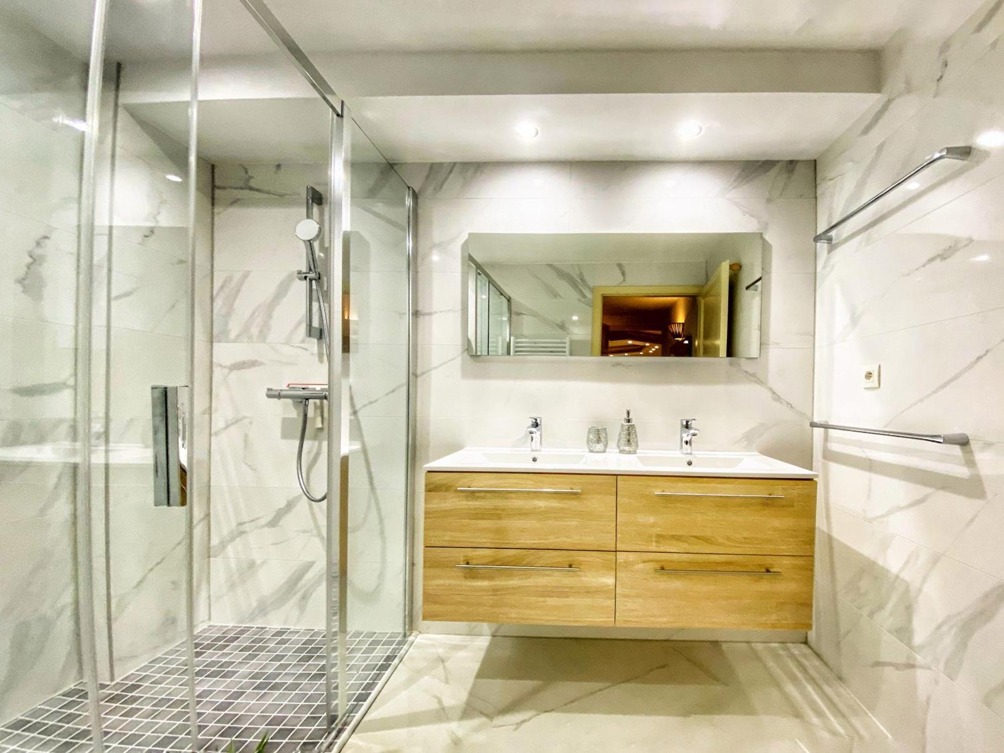 Deluxe - Le Millesime - Calme Apartment สตราสบูร์ก ภายนอก รูปภาพ